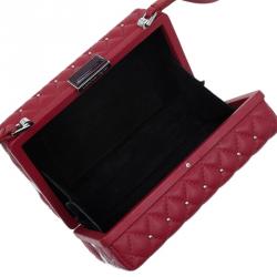 مملوكة مسبقًا كلتش أليكساندر مكوين تصميم صندوق مرصع ومبطن جلد أحمر