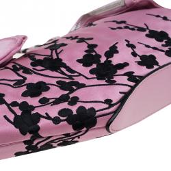 Pre Owned Alexander McQueen Pink Satin Small Embroidered De Manta Clutch