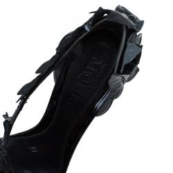 Pre Owned Alexander McQueen Black Patent Ivy Leaf Embellished Sandals Size 40