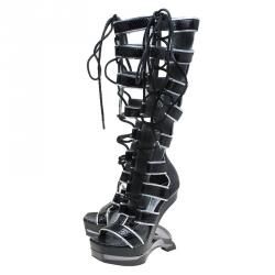 Pre Owned Alexander McQueen Black Glossed Python and Metallic Leather Gladiator Sandals Size 38