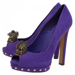 Pre Owned Alexander McQueen Purple Suede Skull Embellished Peep Toe Platform Pumps Size 37.5
