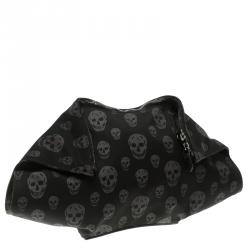Pre Owned Alexander Mcqueen Black Skull Print Nylon De Manta Clutch