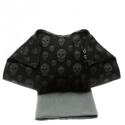 Pre Owned Alexander Mcqueen Black Skull Print Nylon De Manta Clutch