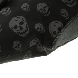 Pre Owned Alexander Mcqueen Black Skull Print Nylon De Manta Clutch