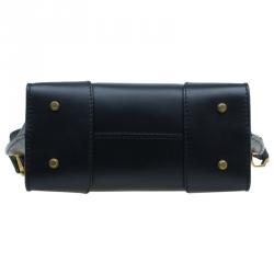 Pre Owned حقيبة أليكساندر مكوين ليغند جلد عجل أسود صغيرة