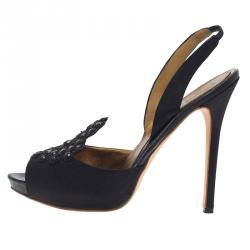 Pre Owned صندل أليكساندر مكوين بفتحة كعب وأصبع ساتان منقوش أسود مقاس 40