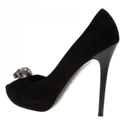 Pre Owned Alexander McQueen Black Suede Skull Peep Toe Pumps 37
