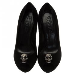 Pre Owned Alexander McQueen Black Suede Skull Peep Toe Pumps 37