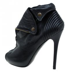 Pre Owned حذاء بوت للكاحل أليكساندر ماكوين فيثفول جلد أسود مقدمة مفتوحة مقاس 40.5