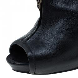 Pre Owned حذاء بوت للكاحل أليكساندر ماكوين فيثفول جلد أسود مقدمة مفتوحة مقاس 40.5