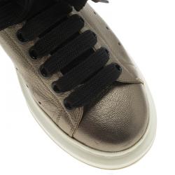 Pre Owned Alexander McQueen Metallic Grey Leather Platform Sneakers Size 39.5