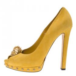 Pre Owned Alexander McQueen Yellow Suede Skull Embellished Peep Toe Platform Pumps Size 39.5