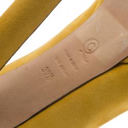 Pre Owned Alexander McQueen Yellow Suede Skull Embellished Peep Toe Platform Pumps Size 39.5