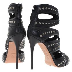 Pre Owned صندل أليكساندر ماكوين جلد أسو د مرصع مقاس 37