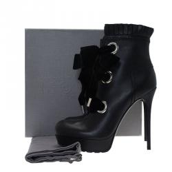 Pre Owned Alexander McQueen Black Leather and Velvet Lace Up Platform Ankle Boots Size 41