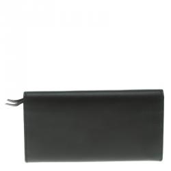 مملوكة مسبقًا Balenciaga Black Leather Padlock Flap Wallet