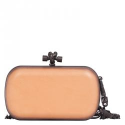 Pre Owned Bottega Veneta Bi Color Calf Sphere Palazzo Knot Clutch