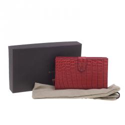 Pre Owned Bottega Veneta Red Croc Embossed Fume Wallet