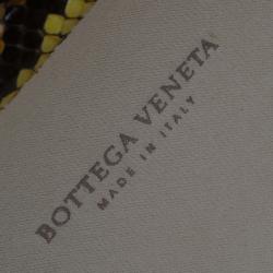 Pre Owned Bottega Veneta Off White Intrecciato Satin and Python Stretch Knot Clutch