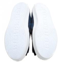 Pre Owned حذاء رياضي بربري غودين جلد أسود بشراشيب وكانفاس بطباعة سليب-أون مقاس 39