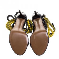 مملوكة مسبقًا صندل بربري برورسم سير حرف T سوداء بخرز مقاس 38