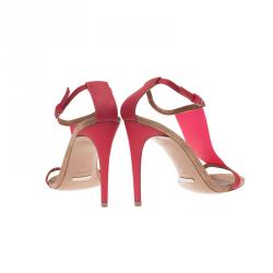 مملوكة مسبقًا صندل بربري برورسوم فينيل أحمر مقاس 39