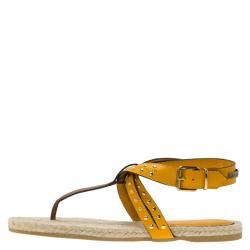 مملوكة مسبقًا Burberry Orange Studded Leather Ankle Strap Thong Espadrille Sandals Size 39.5