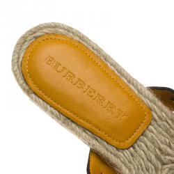 مملوكة مسبقًا Burberry Orange Studded Leather Ankle Strap Thong Espadrille Sandals Size 39.5