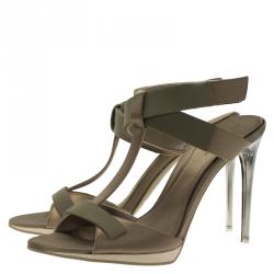 مملوكة مسبقًا صندل بربري ساتان رصاصي داكن سير حرف T نعل سميك مقاس 39