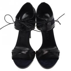 مملوكة مسبقًا صندل بربري غولد سويدي أزرق وجلد بروغي أسود برباط مقاس 39