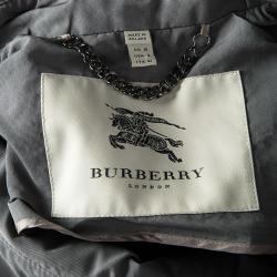 مملوكة مسبقًا معطف فستان بربري رصاصي بثلاث أربع أكمام وأزرار أمامية M