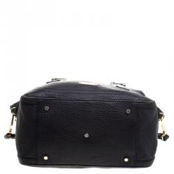 مملوكة مسبقًا حقيبة بربري كيرلي جلد حُبيبي سوداء