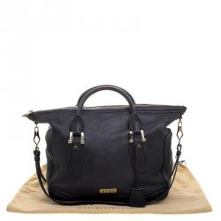 مملوكة مسبقًا حقيبة بربري كيرلي جلد حُبيبي سوداء