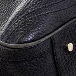 مملوكة مسبقًا حقيبة بربري كيرلي جلد حُبيبي سوداء