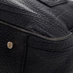 مملوكة مسبقًا حقيبة بربري كيرلي جلد حُبيبي سوداء