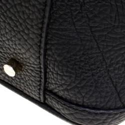 مملوكة مسبقًا حقيبة بربري كيرلي جلد حُبيبي سوداء