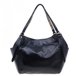 مملوكة مسبقًا Burberry Black Soft Leather Medium Canterbury Shoulder Bag