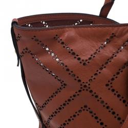 Pre Owned حقيبة بربري دينتون شوبر جلد بني