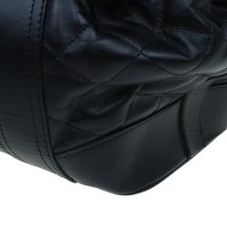 مملوكة مسبقًا حقيبة بربري بيتون جلد أسود مبطن