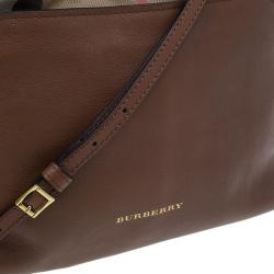 مملوكة مسبقًا حقيبة كروس بربري ليتل كراش كانفاس هاوس تشيك بني وجلد