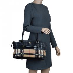 مملوكة مسبقًا Burberry Black Leather Bridle House Check Canvas Satchel