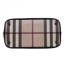 Pre Owned حقيبة بربري كانفاس كاروهات سوبرنوفا بيج/أسود مقوى