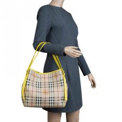 Burberry Haymarket Check Coated Canvas Canterbury Tote Bag Beige Cloth  ref.360450 - Joli Closet