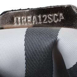 مملوكة مسبقًا Burberry Metallic Silver Leather Small Curzon Satchel