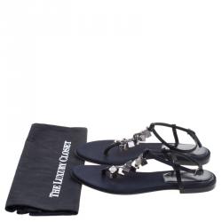مملوكة مسبقًا Burberry Black Embellished Satin Thong Sandals Size 40
