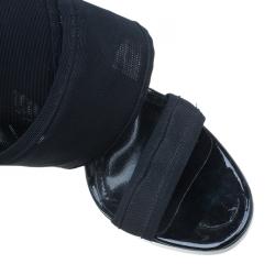 مملوكة مسبقًا Burberry Black Leather Criss Cross Sandals Size 37