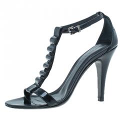 مملوكة مسبقًا Burberry Black Patent Ruffle T Strap Sandals Size 38