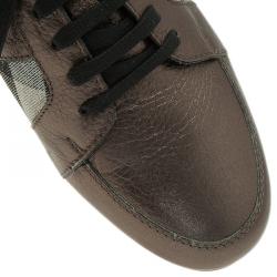 Pre Owned Burberry Metallic Leather and Novacheck Canvas Sneakers Size 37