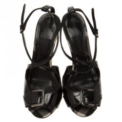 مملوكة مسبقًا Burberry Black Leather Brit Check Buckle Detail Strappy Sandals Size 36