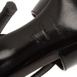 مملوكة مسبقًا Burberry Black Leather Brit Check Buckle Detail Strappy Sandals Size 36